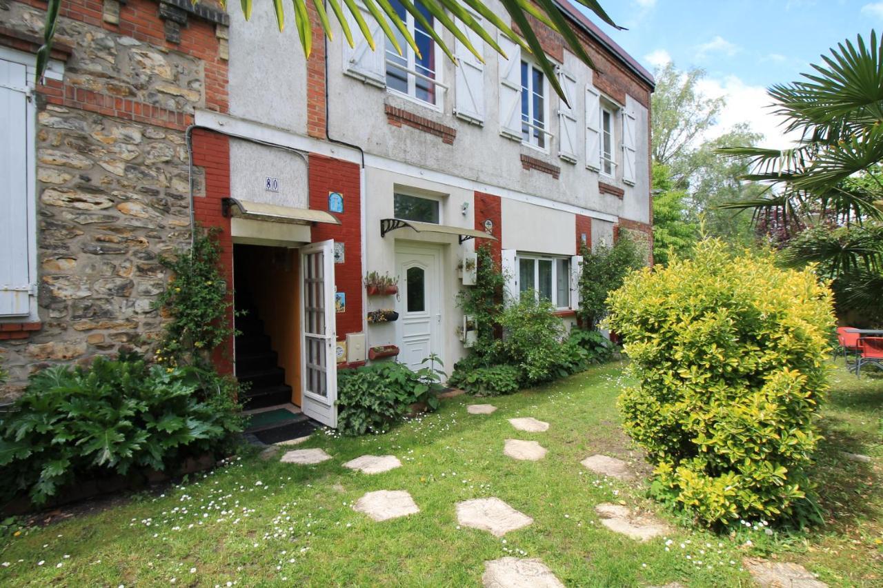 Disponible - Appartement Entier - Ligne H 15Mn Paris-Gare Du Nord, Parking Rue Gratuit, 4 Pers, Station De Train En Face Toutes Les 15Mn, Hippodrome, Cdfas, Universite, Borne Electrique, 1Er Etage Обонн Екстер'єр фото