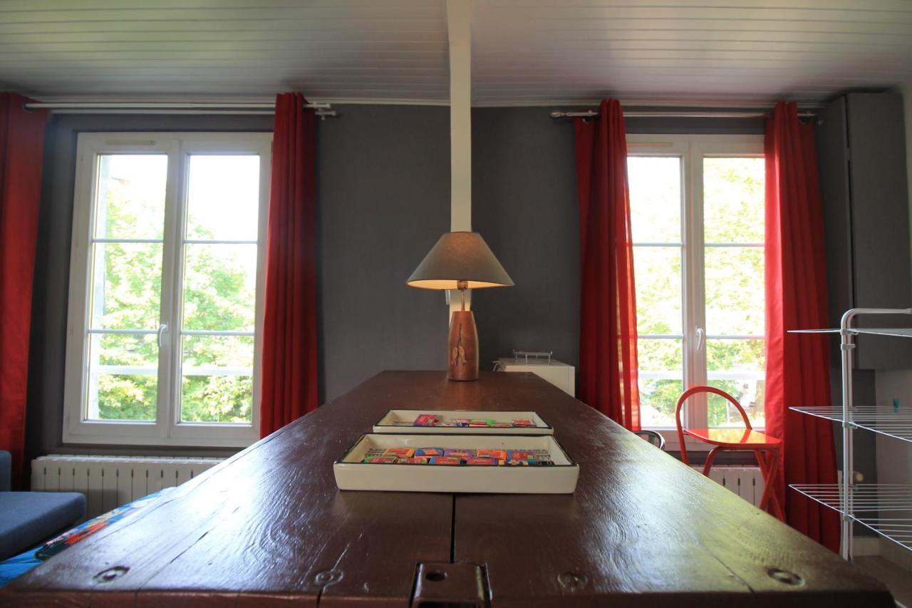 Disponible - Appartement Entier - Ligne H 15Mn Paris-Gare Du Nord, Parking Rue Gratuit, 4 Pers, Station De Train En Face Toutes Les 15Mn, Hippodrome, Cdfas, Universite, Borne Electrique, 1Er Etage Обонн Екстер'єр фото