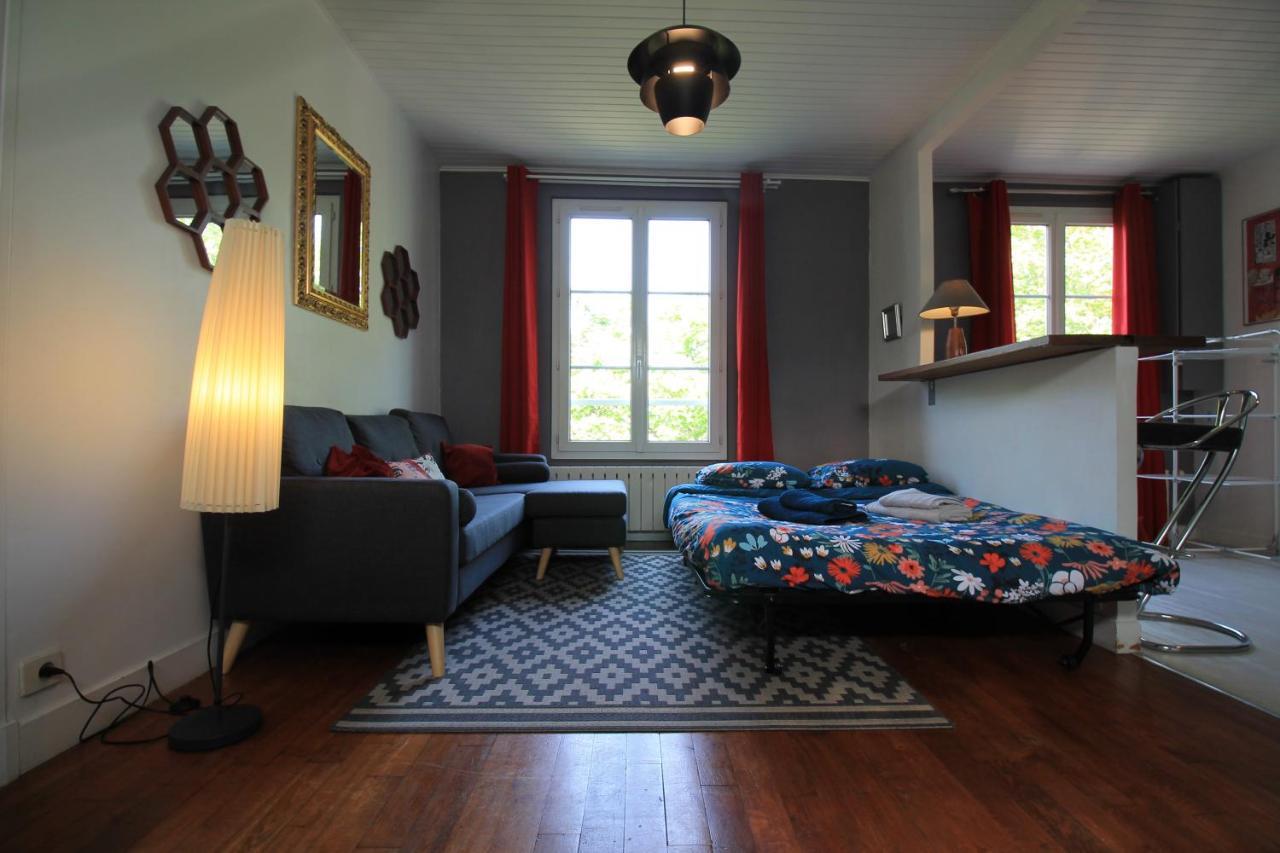 Disponible - Appartement Entier - Ligne H 15Mn Paris-Gare Du Nord, Parking Rue Gratuit, 4 Pers, Station De Train En Face Toutes Les 15Mn, Hippodrome, Cdfas, Universite, Borne Electrique, 1Er Etage Обонн Екстер'єр фото