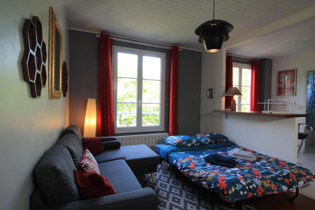 Disponible - Appartement Entier - Ligne H 15Mn Paris-Gare Du Nord, Parking Rue Gratuit, 4 Pers, Station De Train En Face Toutes Les 15Mn, Hippodrome, Cdfas, Universite, Borne Electrique, 1Er Etage Обонн Екстер'єр фото